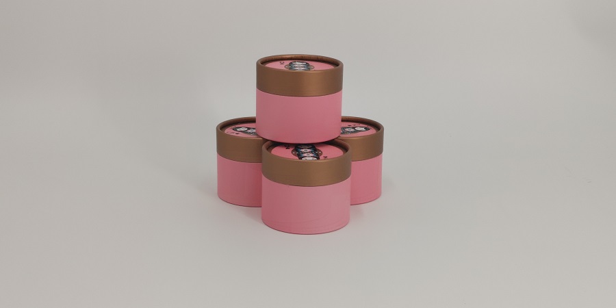 cardboard toilet paper tubes