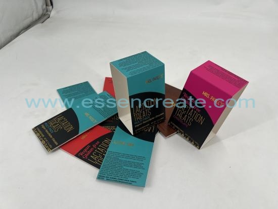 Customized Paper Folding Packaging Boxes